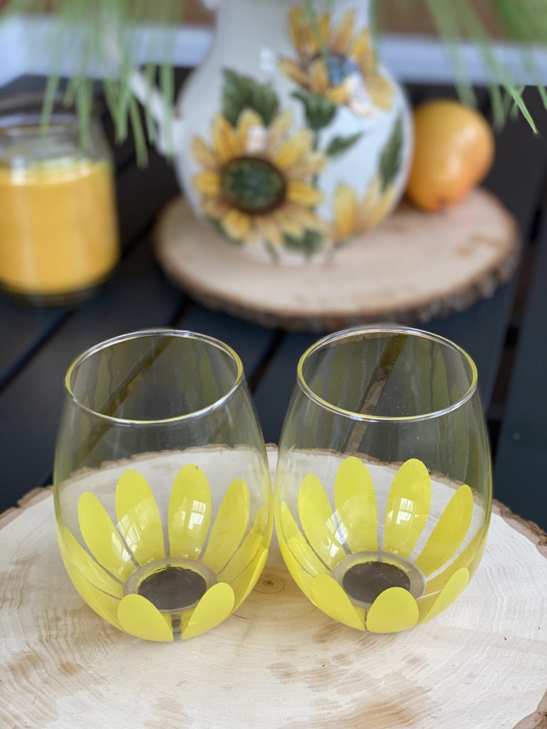 Gorgeous DIY sunflower glasses make a great gift.