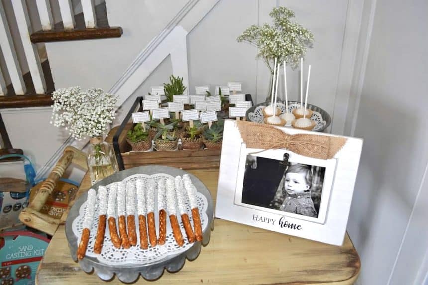 How to Throw a Simple & Sophisticated Rustic Communion Party - Craft ...