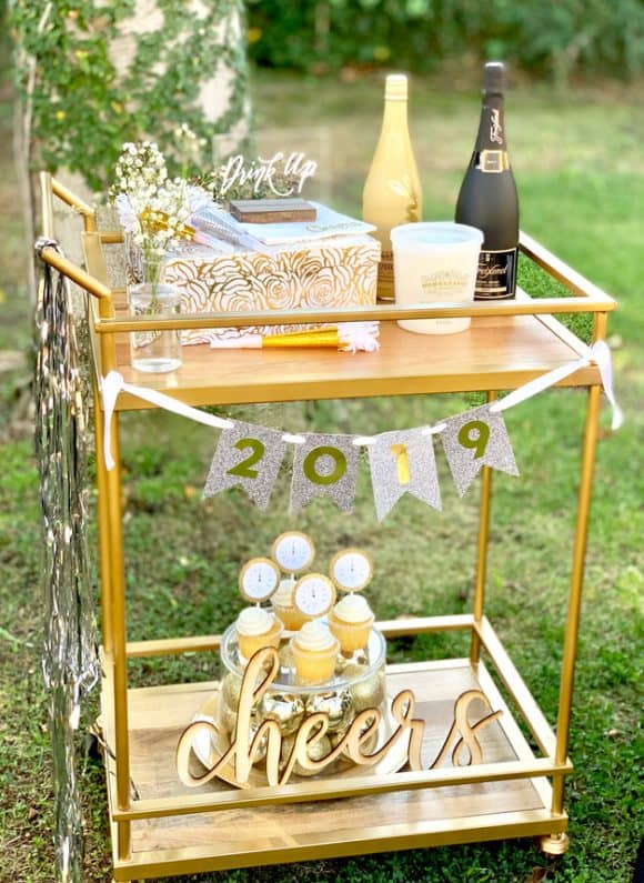 Super Stylish New Year’s Eve Bar Ideas Craft and Sparkle