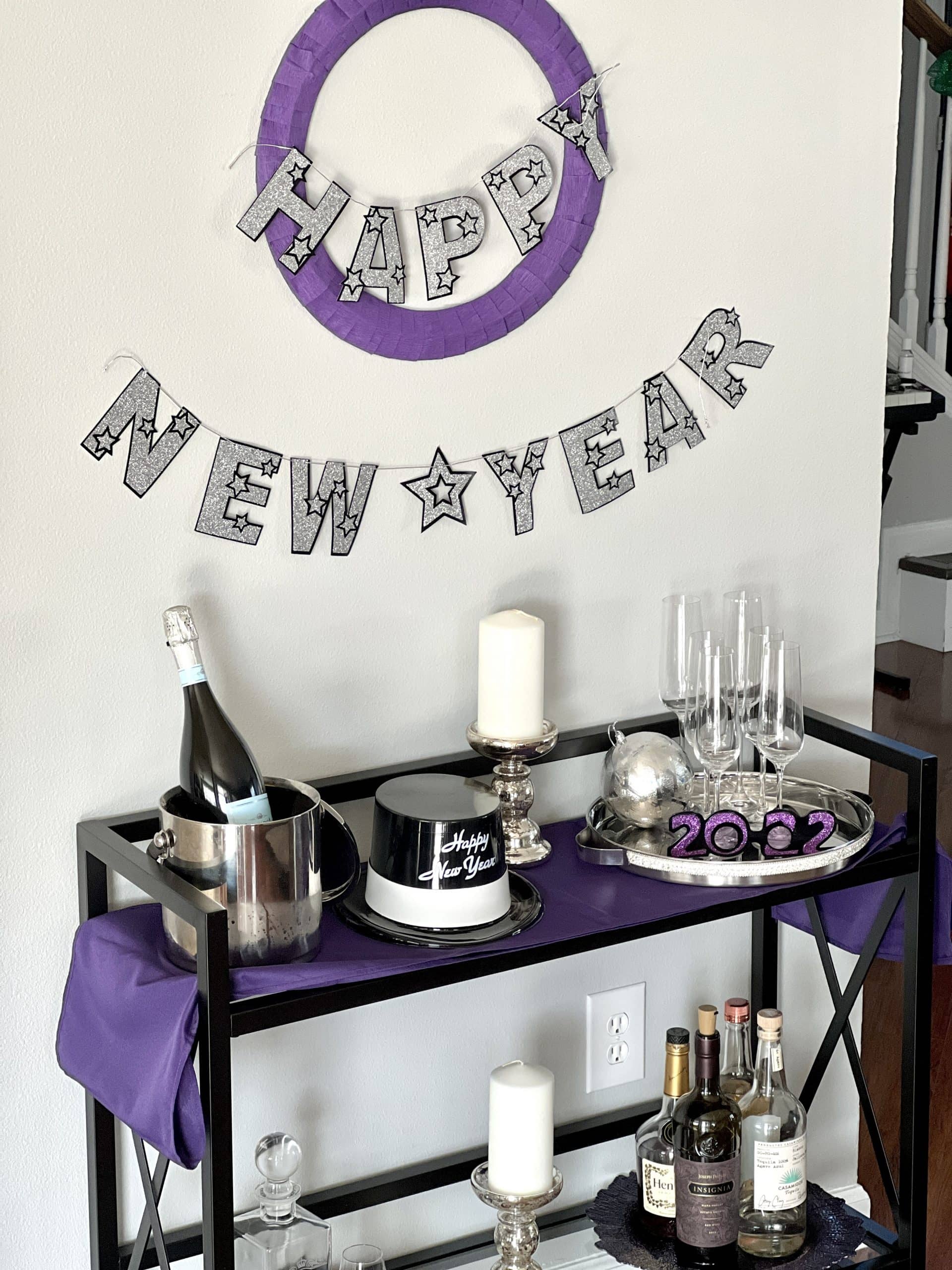 Super Stylish New Year’s Eve Bar Ideas Craft and Sparkle